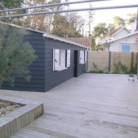 House 8 Personnes Les Bains - Maison Individuelle - Wifi - 4 Chambres - Piscine - Proche Commerces, Plage Et Foret.. Ronce-les-Bains