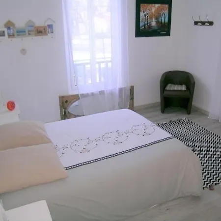 House 8 Personnes Les Bains - Maison Individuelle - Wifi - 4 Chambres - Piscine - Proche Commerces, Plage Et Foret.. * Ronce-les-Bains